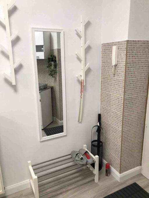 Perfect Location,Newly Decorated Modern, Large Place 60 M2, Really Quiet So You Can Have A Good Night Sleep, Ac, Netflix, Smart Tv, High-Speed Internet, World Famous New York Cafe Only 10 Minutes Walk Budapest Ngoại thất bức ảnh