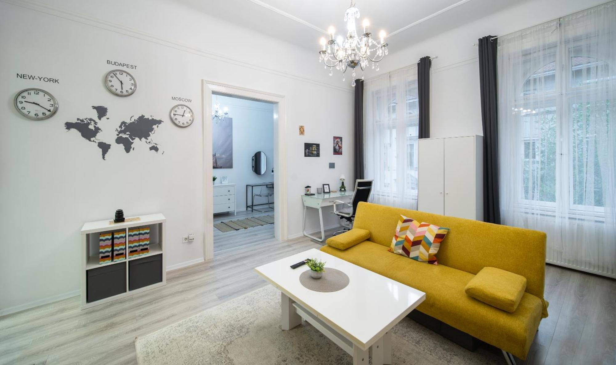 Perfect Location,Newly Decorated Modern, Large Place 60 M2, Really Quiet So You Can Have A Good Night Sleep, Ac, Netflix, Smart Tv, High-Speed Internet, World Famous New York Cafe Only 10 Minutes Walk Budapest Ngoại thất bức ảnh